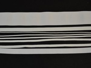 Elastic (black and white)